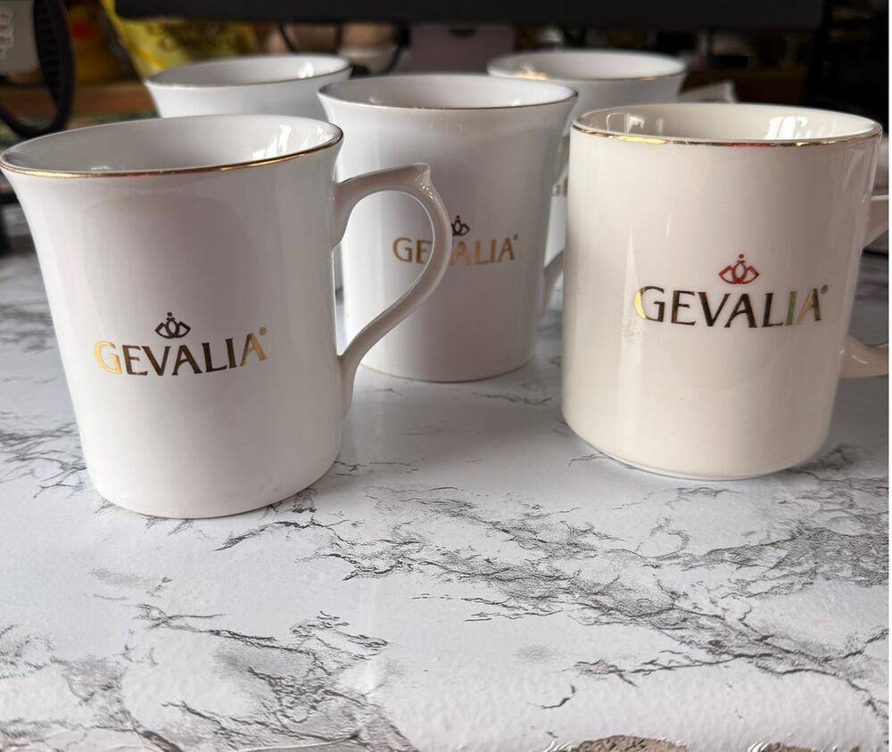 SKU3315 Gevalia Kaffe Royal Swedish Coffee Mug Set 4 Flared Mugs + 1 Ivory